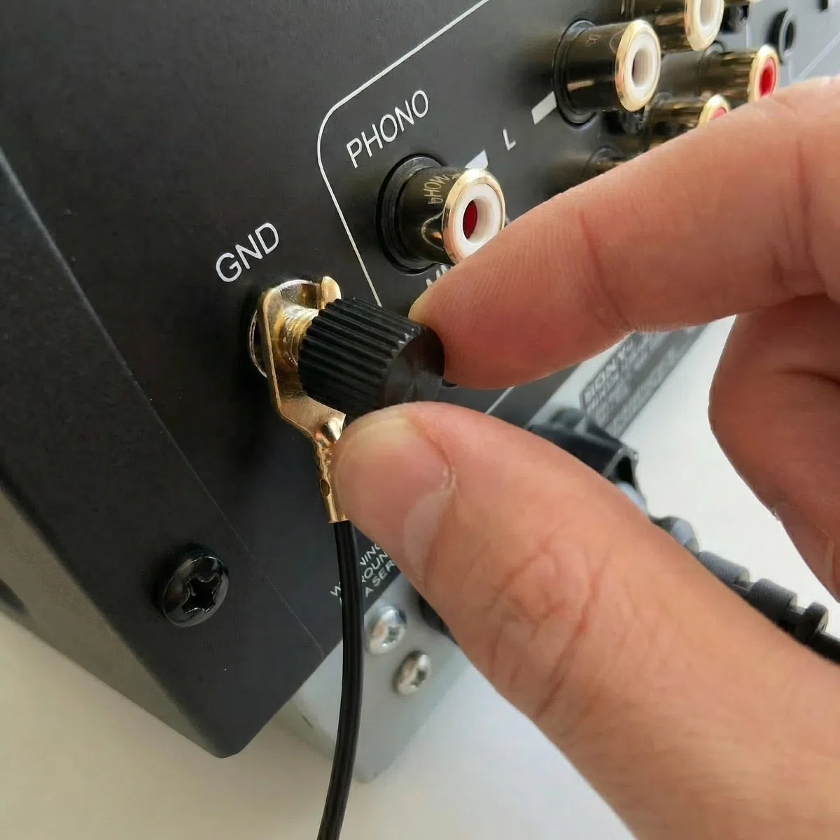 Audiokabel mit Erdungsanschluss, verhindert Feedback und Brummen 1.5 Metre Full RCA + Earth Cable